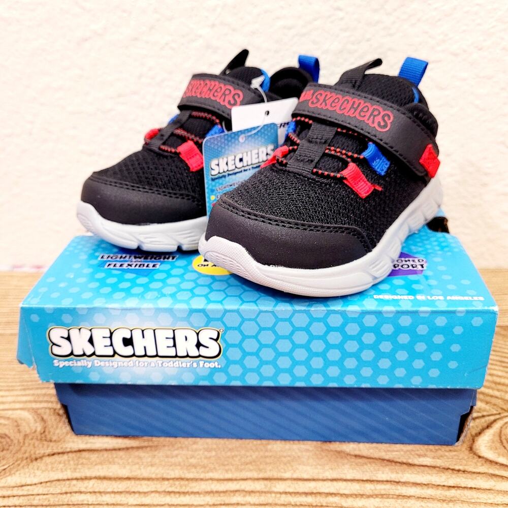 Skechers Toddler Boys Size 6 Comfy Flex Ruzo Running Shoe NIB Machine Wash